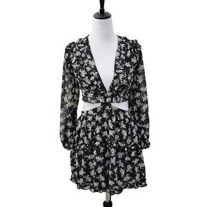 Papaya Boho Cutout Floral Romper Ruffle Long Sleeve Back Lace Up V Neck Size L